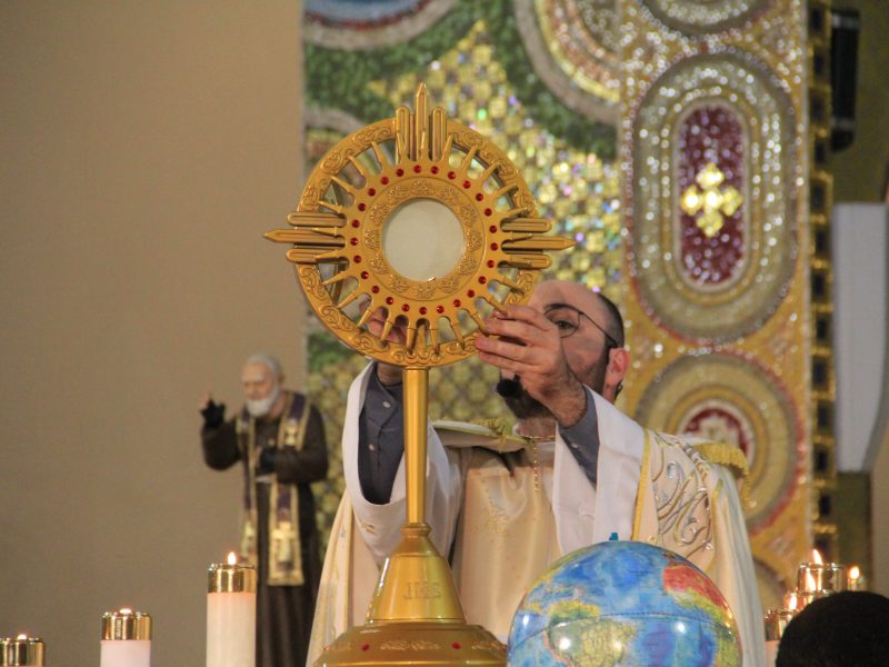 “Amor de Deus” foi o tema do primeiro Sábado em Família