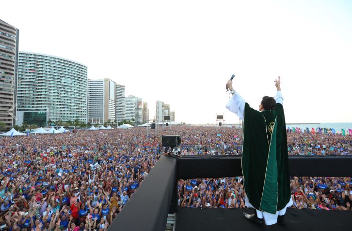 Desde 2007, Evangelizar é Preciso transforma Fortaleza em um dos grandes cenários de fé do Brasil